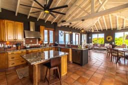 Dragonfly Villa - 3BR/4BA, Sleeps 8 with Pool!