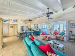 Hook ’em on Paradise - Luxury Villa