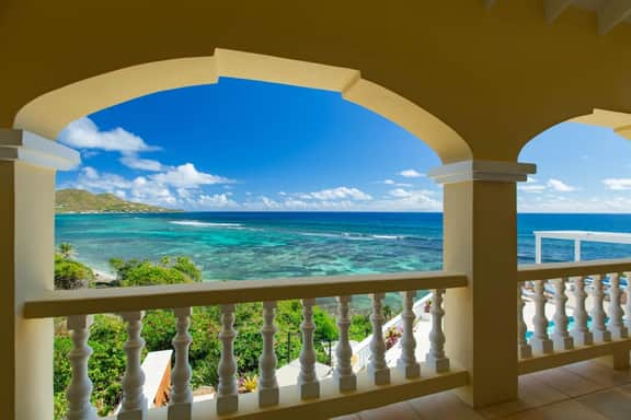The Cerulean – Oceanfront Luxury Retreat